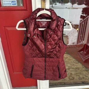 Calvin Klein Women's Burgundy Quilted Performance Vest